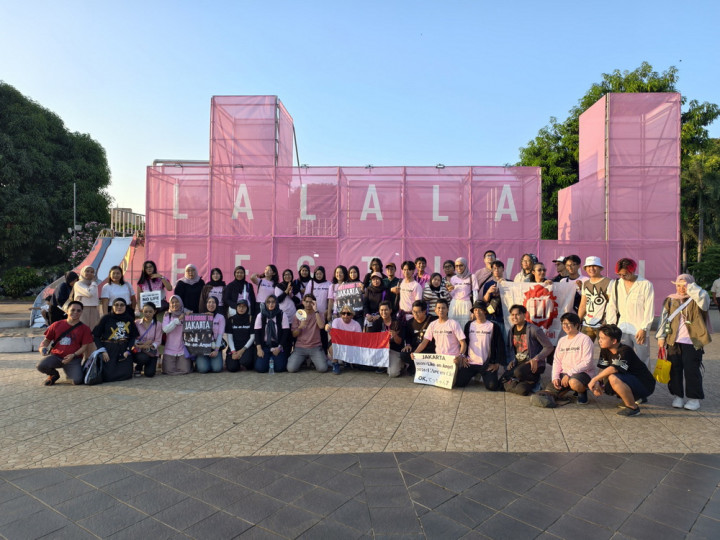 Ratusan Fans L'Arc-en-Ciel Ingin Nostalgia Bareng Tetsuya Like-an-Angel di Lalala Festival 2025