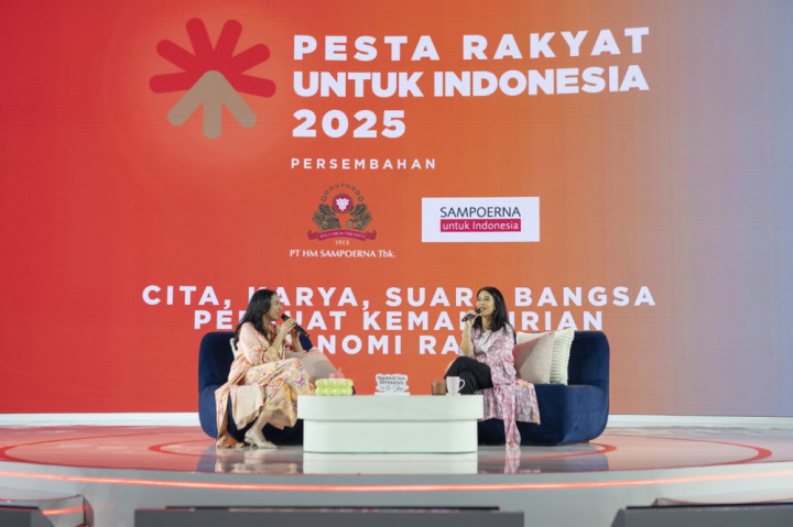 Dian Sastro Bicara Tantangan Perempuan Pekerja di Industri Kreatif