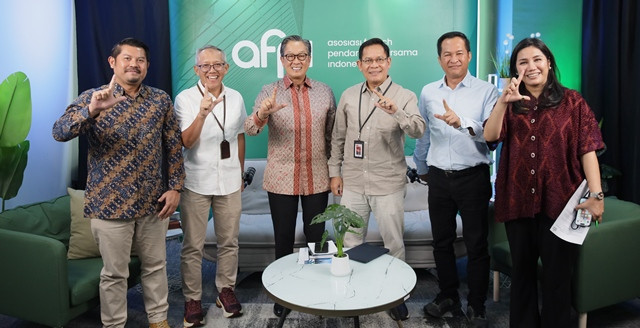 Edukasi Keuangan Digital, Perisai Hadapi Risiko Pinjaman <i>Online</i>