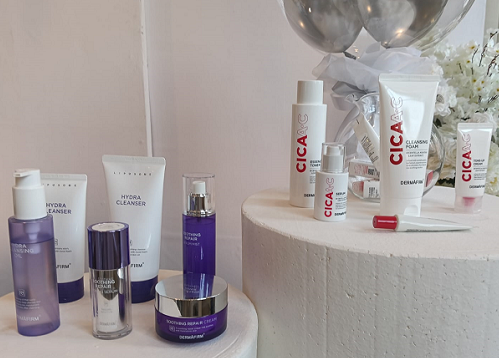 2 seri produk unggulan DERMAFIRM yang baru masuk pasar Indonesia. (Foto: Dok. Yuni)