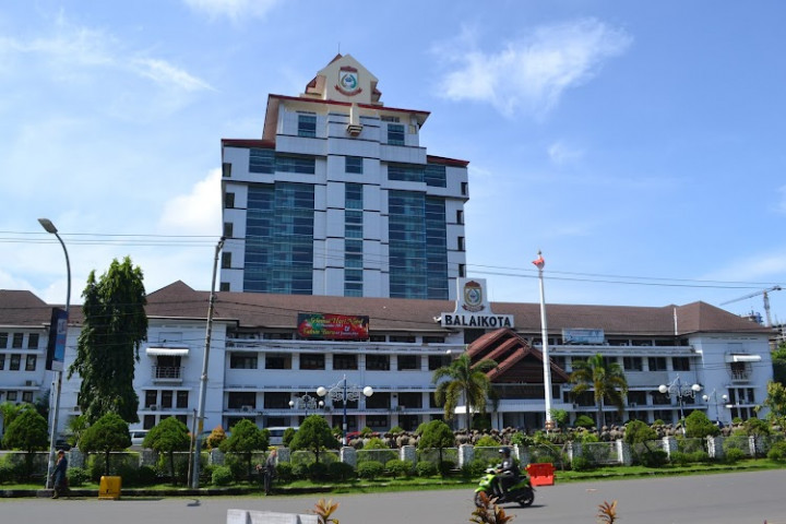 Mantab! Dari Kepala Dinas Sampai Camat Di Makassar Bakal Dapat Mobil Listrik