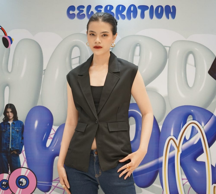 Inspirasi Kekayaan Budaya Indonesia dalam Sebuah Jeans