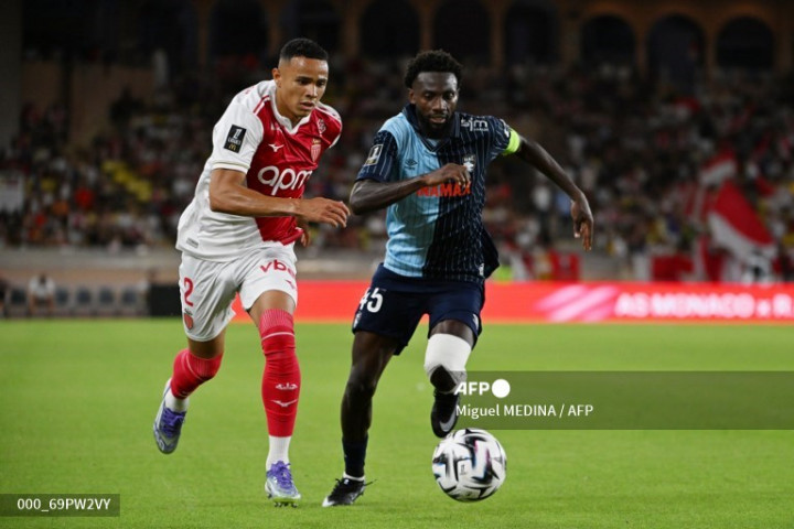 Hansi Flick Minta Barcelona Tambah Pemain Bertahan