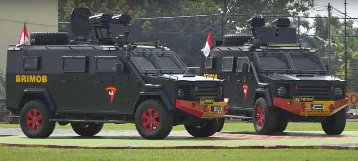Spesifikasi Mobil Rantis Brimob Polri, Body Full Lapis Baja