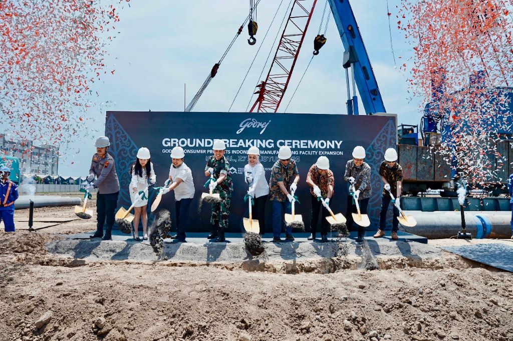Prosesi groundbreaking fasilitas produksi baru GCPI di Kawasan Industri Kendal, Jawa Tengah. Foto: Dokumen GCPI