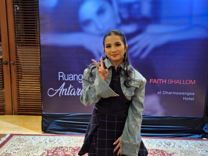 Faith Shallom Nyanyikan Ulang Lagu Andre Hehanusa di Single Debut