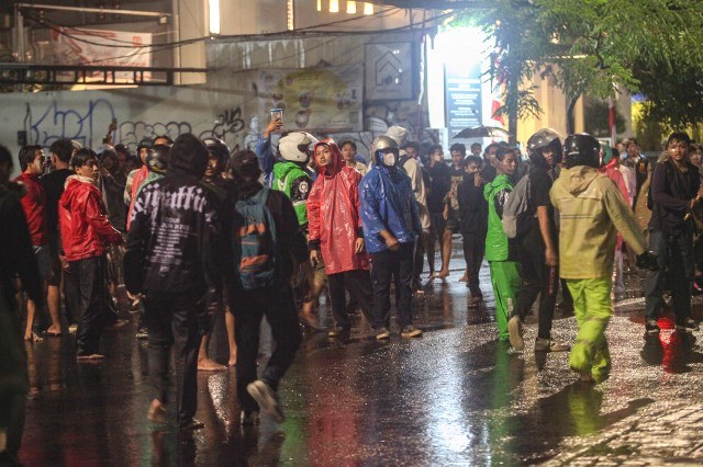   Demonstrasi terhadap isu kenaikkan tunjangan DPR berubah jadi anarkis. (Foto: Dok. Medcom.id/Wiwid)