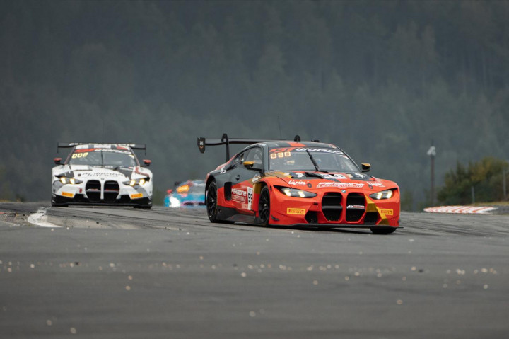 Start dari P2, Tim Paradine Makin Dekat dengan Podium