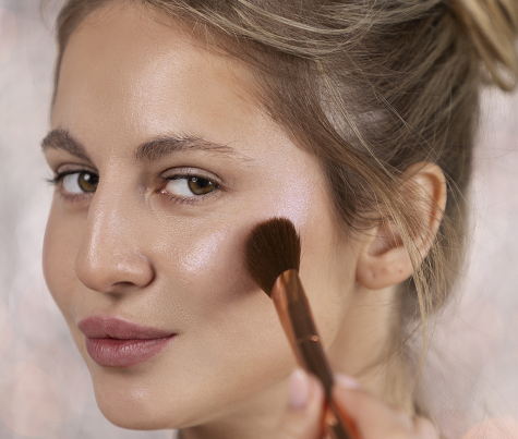 Blush touring tengah menjadi tren di kalangan beauty enthusiast. (Foto: Ilustrasi. Dok. Freepik.com)