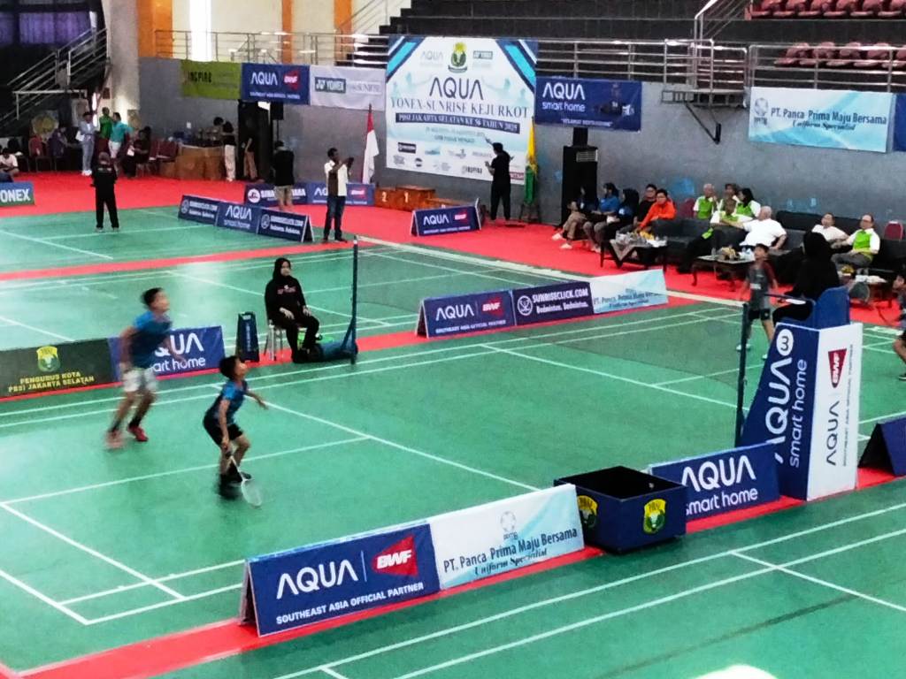 Salah satu laga final sebelum penutupan Kejuaraan Kota (Kejurkot) PBSI Jakarta Selatan ke-56 tahun 2025-Foto Istimewa