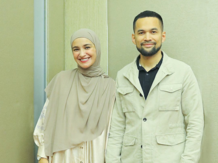 Teuku Wisnu dan Shireen Sungkar Serukan Doa Damai di Indonesia