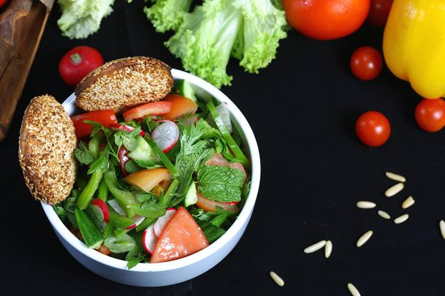 4 Cara Turunkan Risiko Kanker Lambung, Menurut Ahli