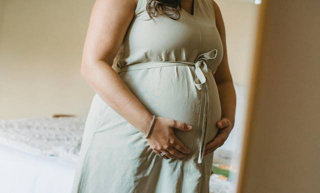 Mengenal Ruam Merah pada Kehamilan hingga Cara Mengatasinya