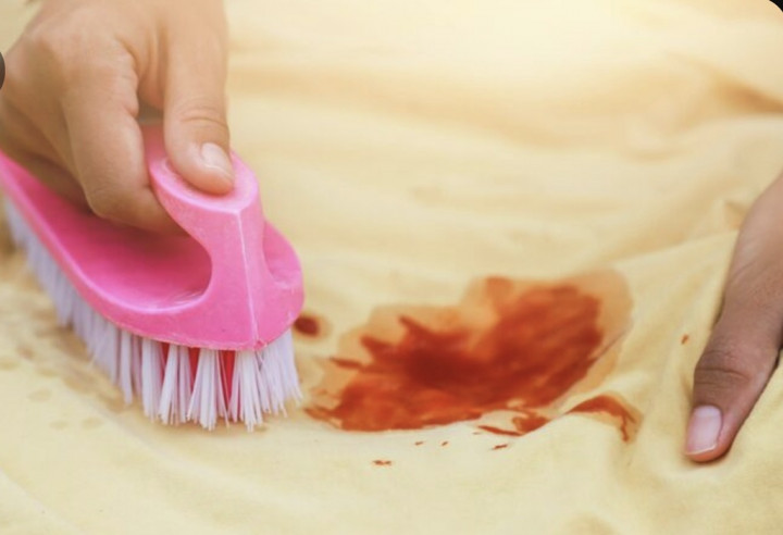 Cara Menghilangkan Noda Darah dari Pakaian