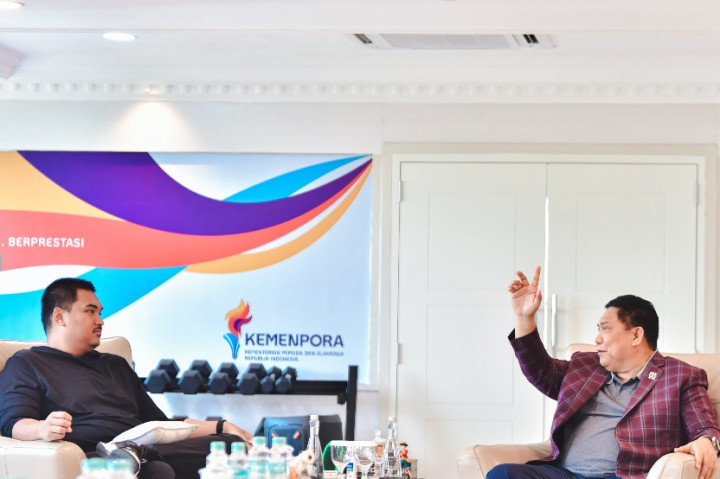 Menpora Diskusikan Cara Bangkitkan Tenis Meja dengan Ketua IPL