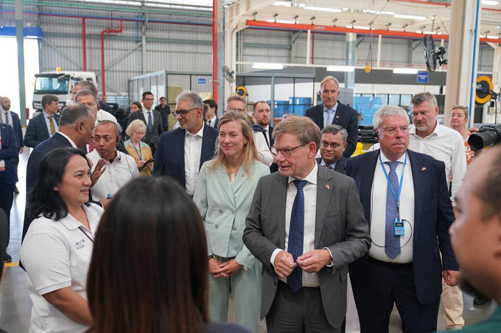 Pabrik Daimler Cikarang Disidak Menteri Luar Negeri Jerman