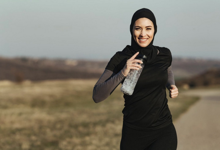 Top Berita Gaya: Pilihan Hijab Sport hingga Bahaya Tato Permanen