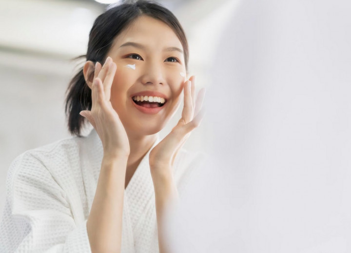 Mulai dari Cleanser hingga Masker, Ini Rahasia Wajah Cerah Merona