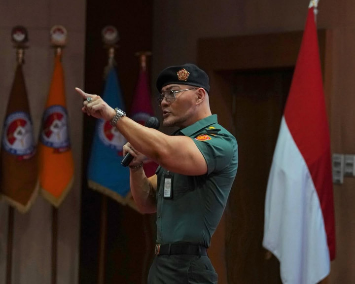 Deddy Corbuzier Dituding Buzzer Pemerintah Usai Ikut Menyuarakan 