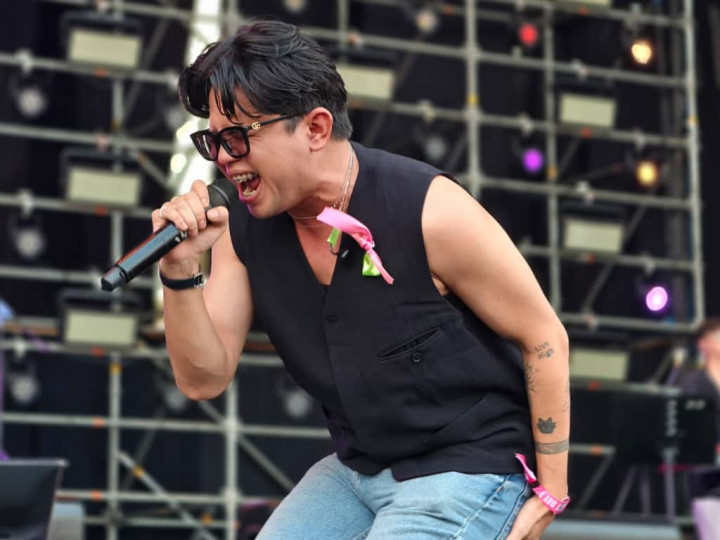 Uan Kaisar Juicy Luicy 'Rasakan' Jadi Ariel Peterpan di Pestapora 2025: Kalian Luar Biasa...