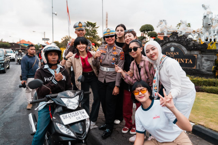 Cara Unik Kampanye Safety Riding ala Komunitas Motor 'Main Cantik'