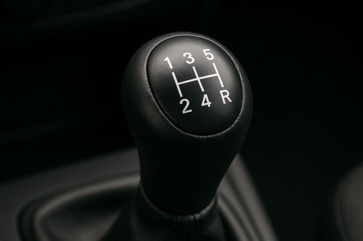 Kenali Penyebab Persneling Mobil Keras agar Tidak Berujung Kerusakan Serius