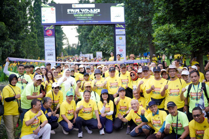 Funwalk Kebun Raya Bogor Jelajahi Tempat Menarik di Kebun Raya
