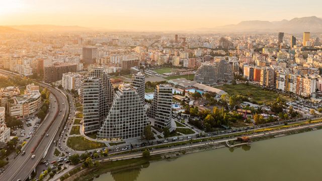 Lake Views, Menara Hijau dengan Desain Terinspirasi Pegunungan