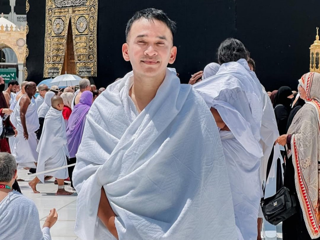 Ruben Onsu jalani ibadah umrah (Foto: Instagram/ruben_onsu)