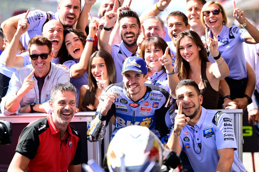 Kemenangan di MotoGP Barcelona bukan hanya tentang Alex Marquez, tapi juga Gresini Racing dan alumninya. GR