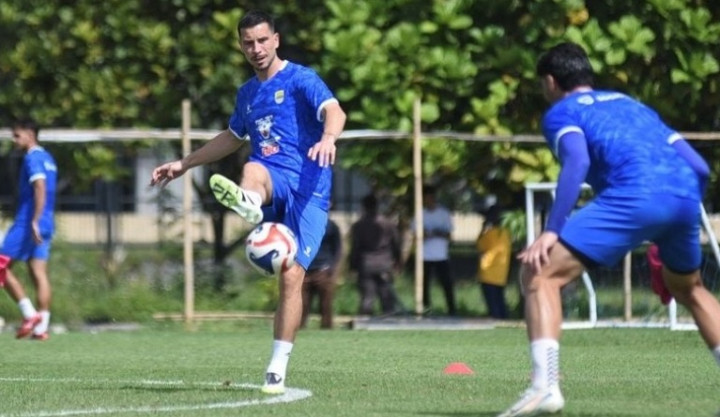 Tom Haye dan Eliano Reijnders Latihan Perdana di Persib Bandung
