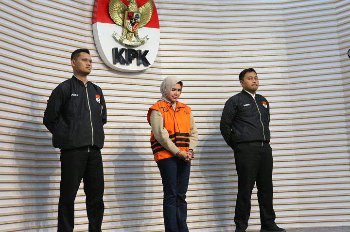 ​KPK Tahan Ketua Kadin Kaltim Tersangka Kasus Suap IUP