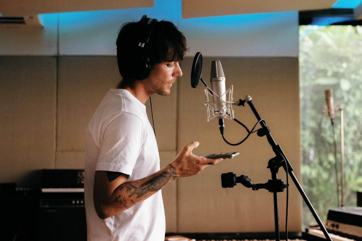 Louis Tomlinson Optimis dengan Album Barunya