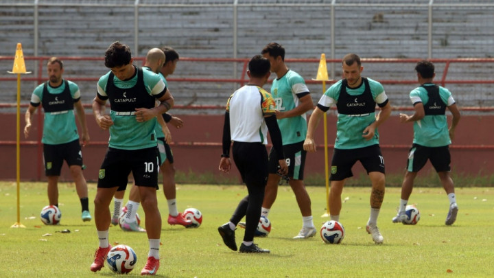 Tak Ingin Fokus dengan Persib, Eduardo Fokus Persiapkan Persebaya