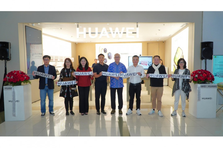 Huawei & OkeShop Buka Experience Store di Central Park Mall