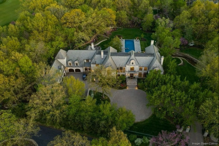 Intip Properti Mewah Travis Kelce, Lokasi Pertunangan dengan Taylor Swift