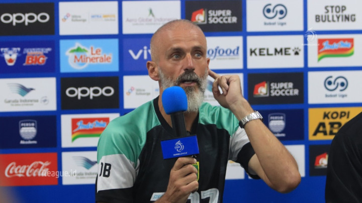 Penilaian Pelatih Persebaya Usai Dikalahkan Persib