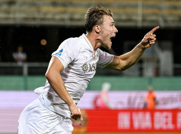 Nggak Pakai Lama, Rasmus Hojlund Langsung Gacor Bersama Napoli