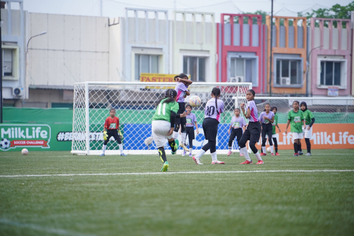 MilkLife Soccer Challenge Bekasi: Siswi Kota Patriot Perlihatkan Kualitas