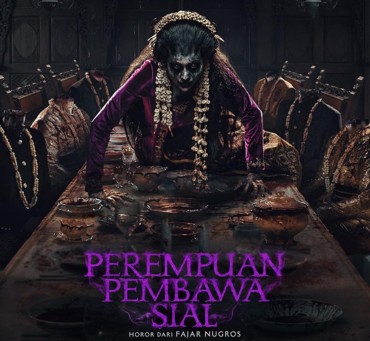 Review Film Perempuan Pembawa Sial: Romansa dan Kutukan dalam Balutan Mistis Jawa