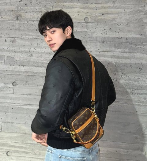 Berikut tiga berita terpopuler gaya. (Foto: Dok. Instagram resmi Lee Chae Min/@l.c.m____)