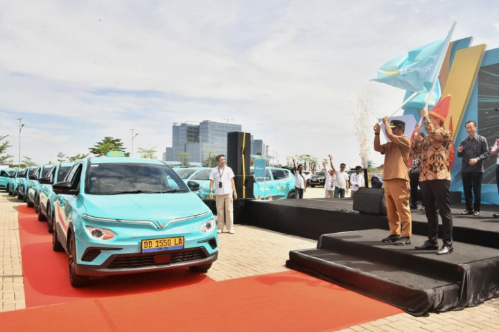 Makassar Mulai Tersedia Taksi Listrik, Aksi Nyata Ramah Lingkungan