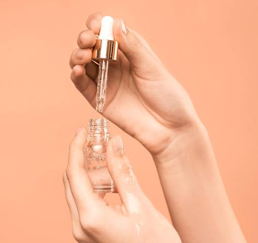 3 Berita Terpopuler Gaya: Rekomendasi Serum Retinol Hingga Kosmetik yang Dilarang BPOM