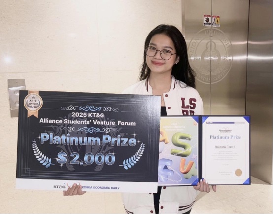 Gagas Bisnis Sustainable Fashion, Mahasiswa LSPR Juara 1 di Korea Selatan