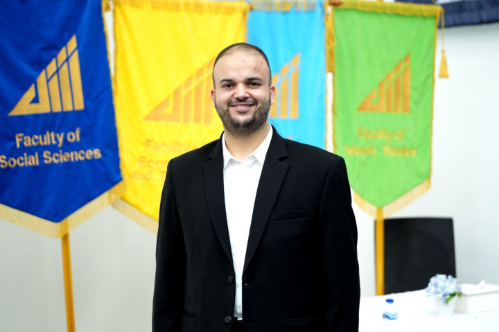 Lampaui Kesulitan, Pemuda Asal Gaza Ini Kuliah di UIII