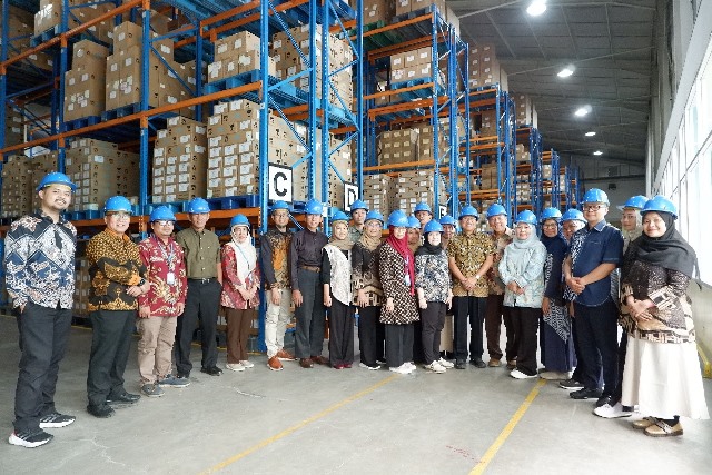   Pyfa dukung dunia pendidikan dengan mengenalkan industri farmasi. (Foto: Dok. Istimewa)