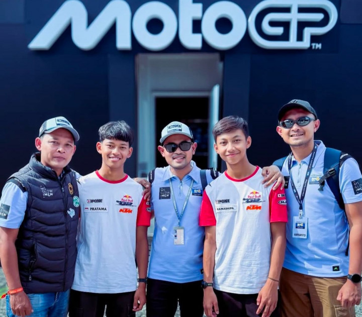 Ayah Veda Ega Hadir Di Final Red Bull Rookies 2025