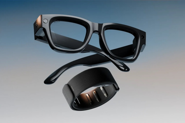 Mark Zuckerberg Memulai 'Perang' Lawan HP dengan Ray-Ban Display