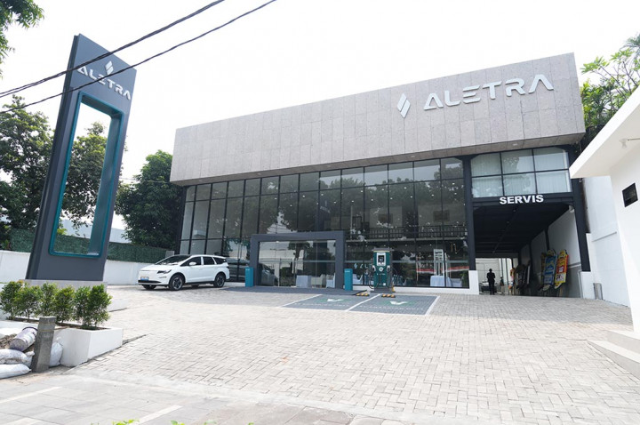 Dealer Aletra Kemang Mendukung Ekosistem Mobil Listrik
