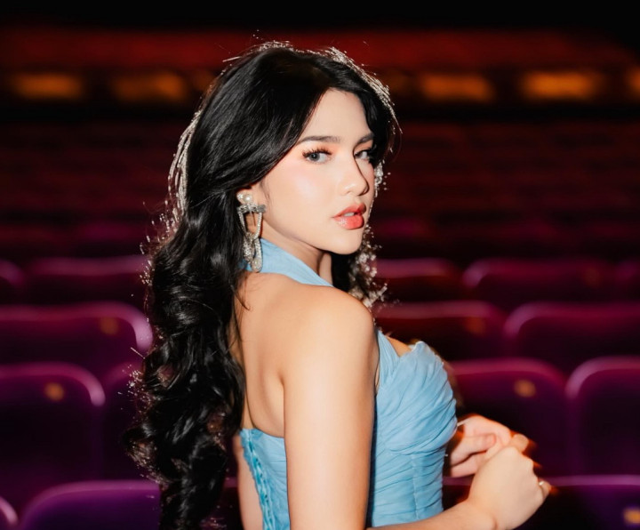 Davina Karamoy Lebih Suka Pria Humoris daripada Tampan